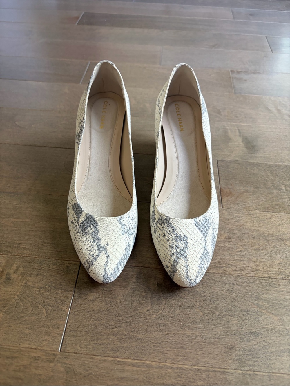Cole Haan Women's Snake-Print Pumps in Cream and Gray 7.5B